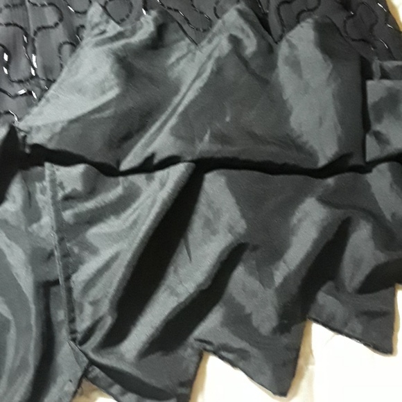 🐕🐕Party dress ( Halloween)size L blk lined. Intrakit beading/ BUNDLE ONLY - Picture 8 of 8